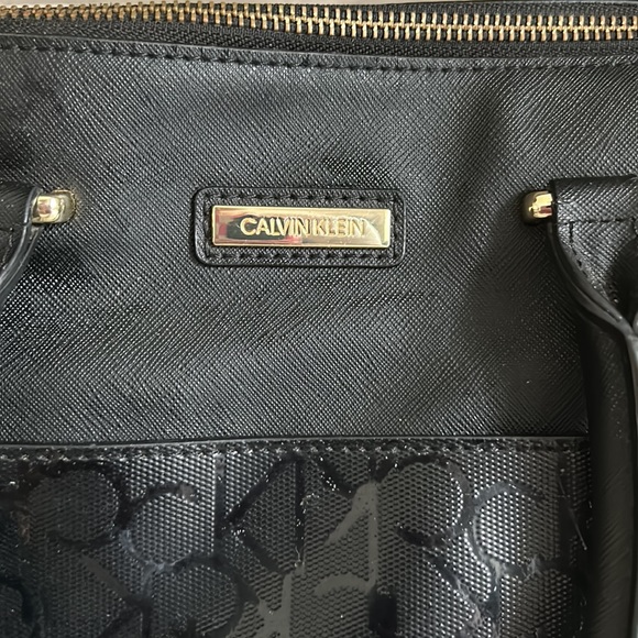 Calvin Klein Purse - Picture 2 of 7
